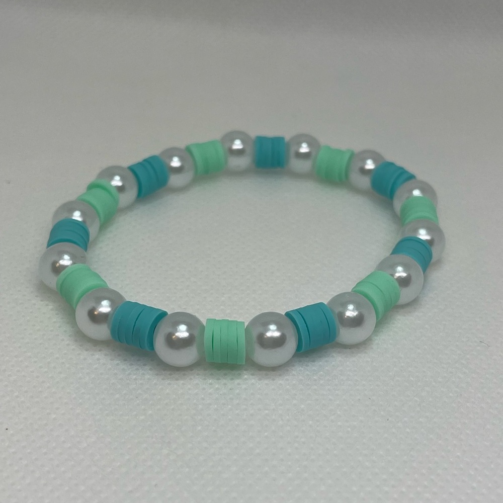 Mint & Aqua Beaded Bracelet with Faux Pearls - Minimalist Summer Jewelry
